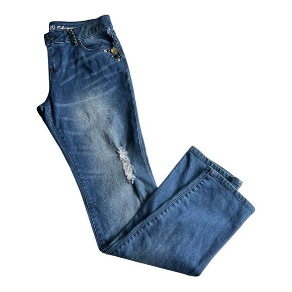 Apt. 9 Skinny Jeans Maxwell Fit Distressed with Studs and Jewel Accents Sz 8 - Picture 7 of 11